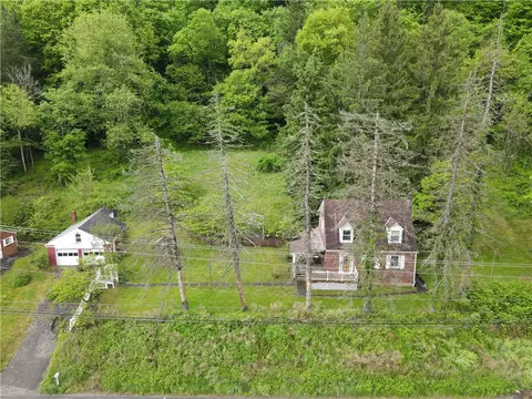 3169 Jacks Run Rd, White Oak, PA 15131