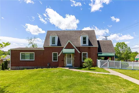 5260 Glenburn Dr, Pittsburgh, PA 15236