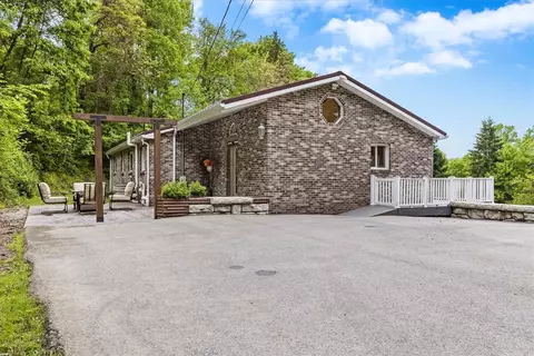 961 Hatcher Ln, Saltsburg, PA 15681