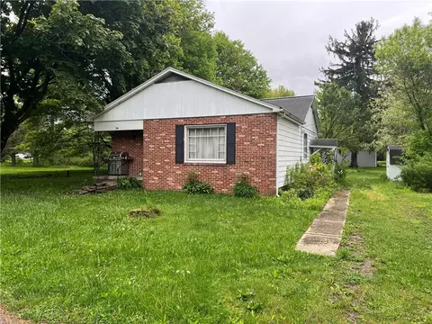 209 Walker St, Harrisville, PA 16038