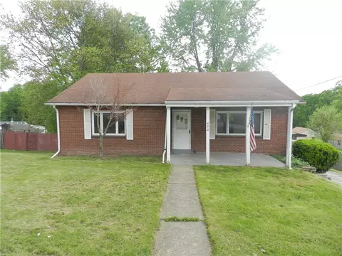 420 Valley View Dr, Crescent, PA 15046