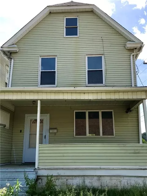1327 Kenneth Ave, New Kensington, PA 15068