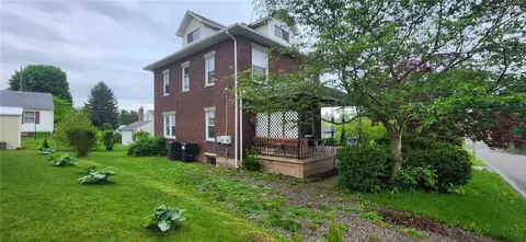 1076 10th St, New Castle, PA 16102