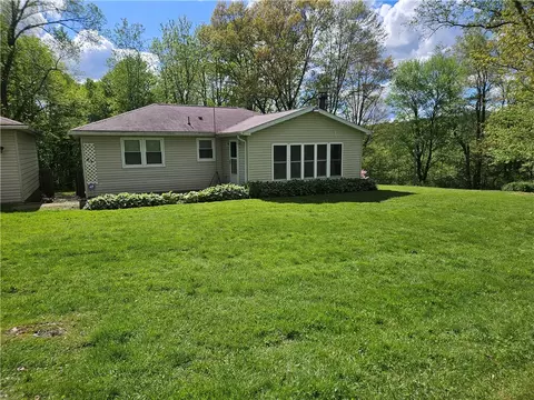 815 Swingle Hill Rd, Mercer, PA 16137