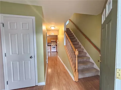 613 Baldridge Ave, Braddock, PA 15104 photo 4