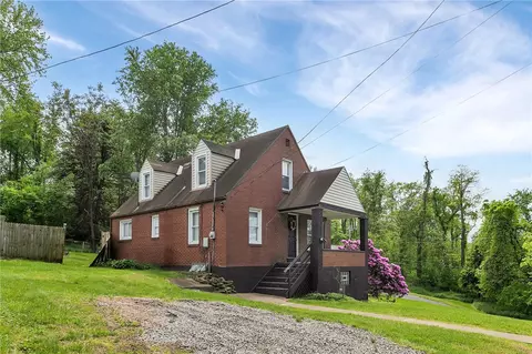 6330 Lowell Dr, Verona, PA 15147