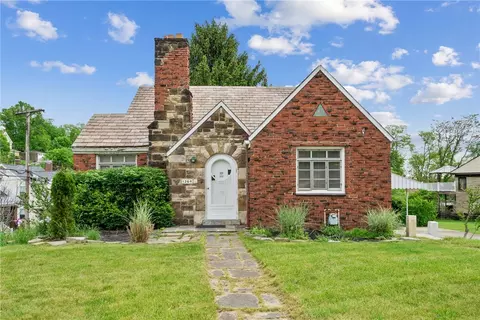 1364 Steuben St, Pittsburgh, PA 15220