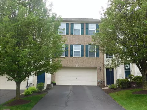 2311 Michael Dr, Pittsburgh, PA 15227