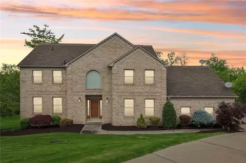 2656 Country Club Dr, Pittsburgh, PA 15205
