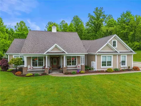 176 Miller Rd, Washington, PA 15301