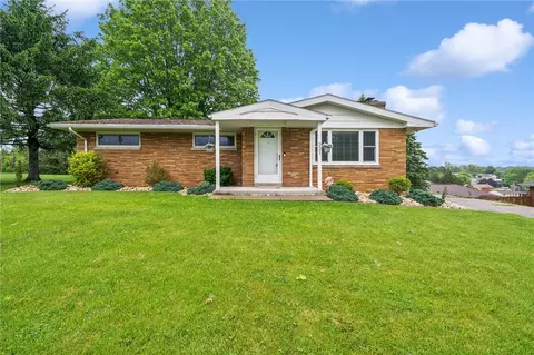 221 Thomas School, Greensburg, PA 15601