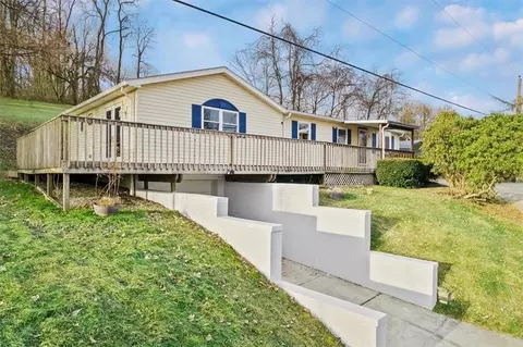 45 Shannon Rd, Monongahela, PA 15063