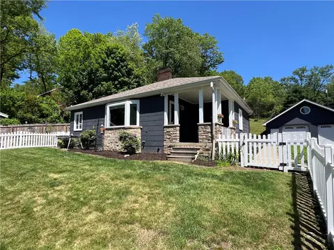 6 Little Fork Ln, Jeannette, PA 15644