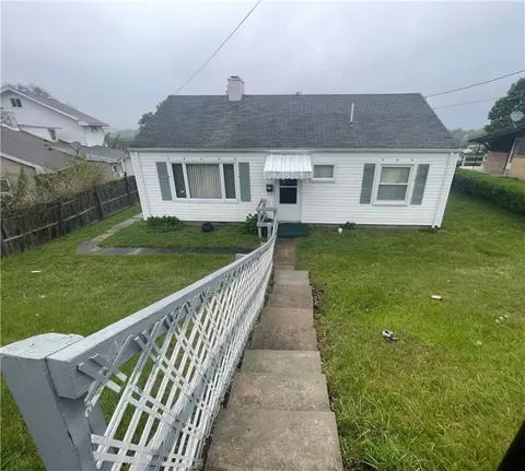 256 Sherwood Dr, Johnstown, PA 15905