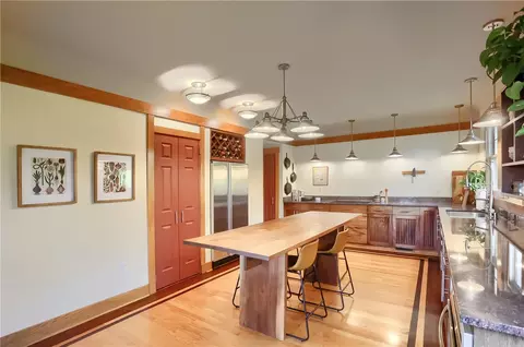 2611 Middle Rd, Glenshaw, PA 15116 photo 13