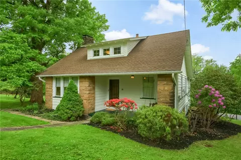 2611 Middle Rd, Glenshaw, PA 15116