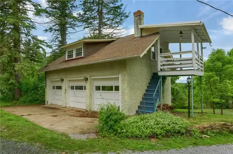 2611 Middle Rd, Glenshaw, PA 15116 photo 38