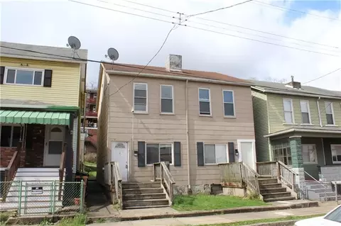 919-921 Robinson St, Mckees Rocks, PA 15136