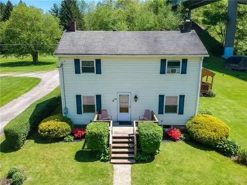 206 N Race St, Worthington, PA 16262