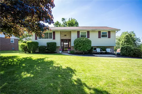 147 Pershing Cir, Latrobe, PA 15650