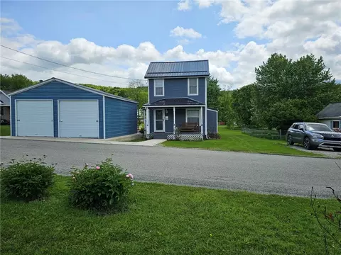 104 Sheldon Ave, Fairchance, PA 15436