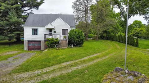 103 North Dr, Valencia, PA 16059