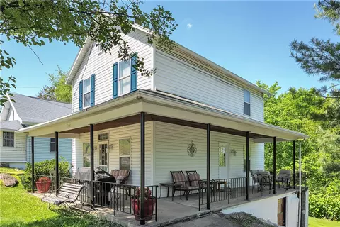1403 Hancock Ave, Apollo, PA 15613