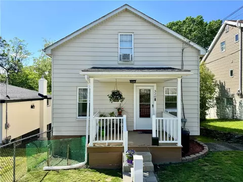 320 Union Ave, North Versailles, PA 15137