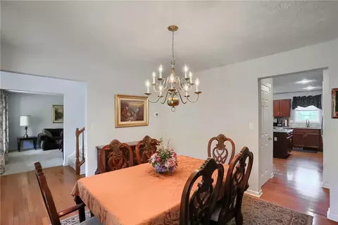 Dining - 405 Willow Ct, Apollo, PA 15613 photo 2 of 2