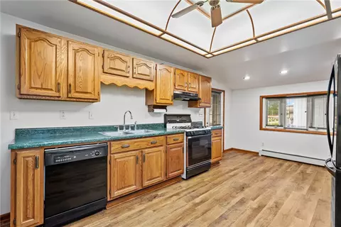 Kitchen - 1300 Pillow Ave, Harwick, PA 15049 photo 3 of 3