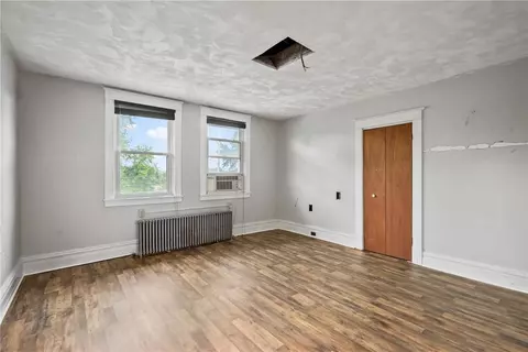 Bedroom - 1300 Pillow Ave, Harwick, PA 15049 photo 2 of 3