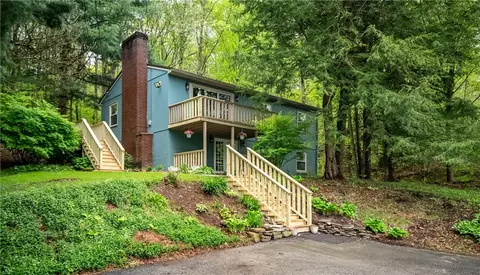 2280 Orangeville Rd, Hermitage, PA 16148