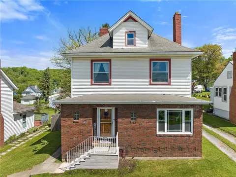 421 Van Buren St, Evans City, PA 16033