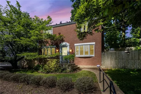 2760 Fernwald Rd, Pittsburgh, PA 15217