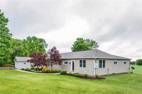 149 Fredericktown Rd, Midland, PA 15059