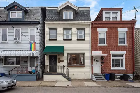 5207 Holmes St, Pittsburgh, PA 15201