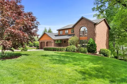 103 Briarwood Dr, Sarver, PA 16055