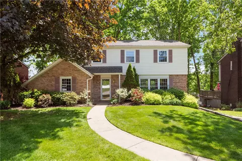 159 N Jamestown Rd, Moon Twp, PA 15108