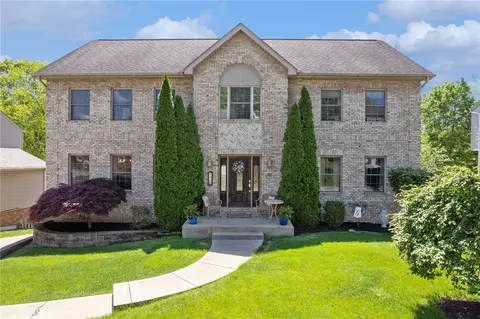 120 Carriage Dr, Pittsburgh, PA 15239