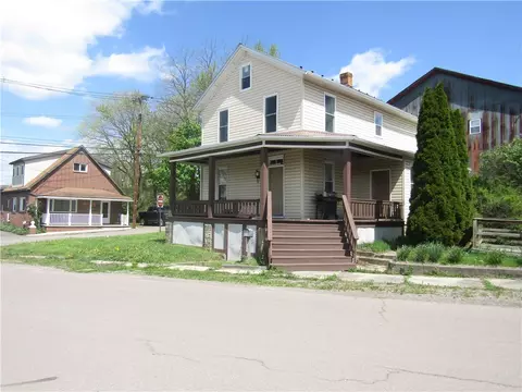 122 Market St, Meyersdale, PA 15552