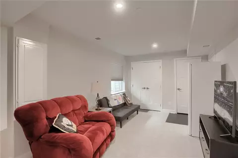 227 Cranesbill Dr, Mars, PA 16046 photo 37