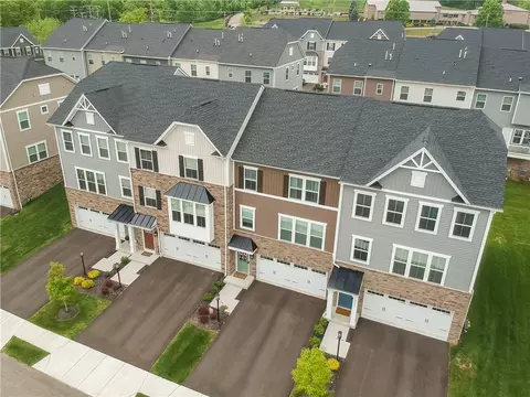 227 Cranesbill Dr, Mars, PA 16046 photo 3