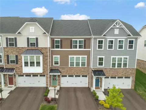 227 Cranesbill Dr, Mars, PA 16046 photo 2