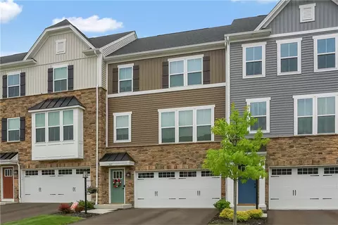 227 Cranesbill Dr, Mars, PA 16046 photo 4
