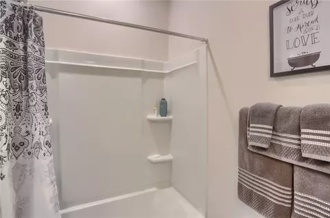227 Cranesbill Dr, Mars, PA 16046 photo 33