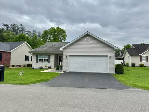 105 N Arbor Ter, New Castle, PA 16101