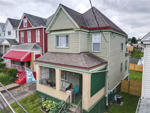 4028 Lydia St, Pittsburgh, PA 15207