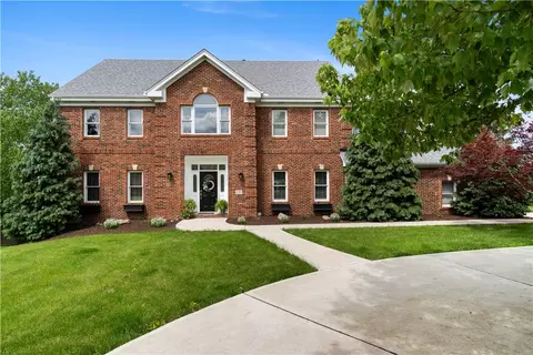 230 Fox Run Dr, Venetia, PA 15367
