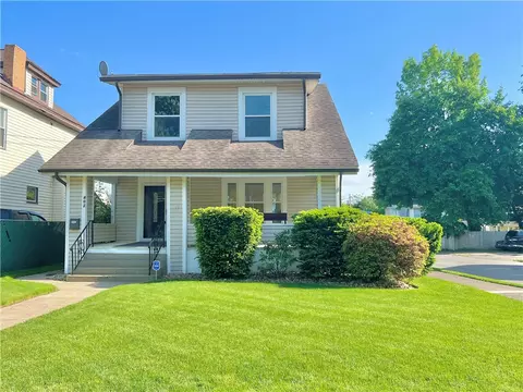402 Laurel Blvd, New Castle, PA 16101