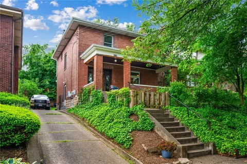 6646 Woodwell, Pittsburgh, PA 15217